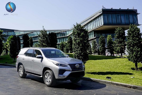 Xe chở tiền Toyota Fortuner - Công ty Cổ Phần Xuất Nhập Khẩu An Phú Thành